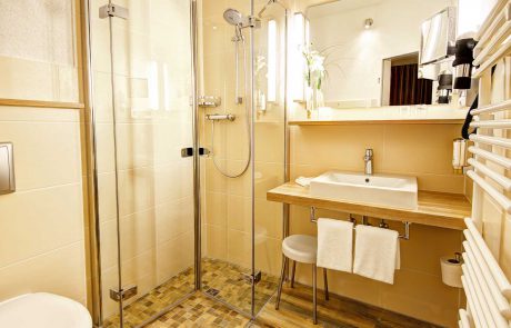 NordWest-Hotel Amsterdam Zimmer A Bad